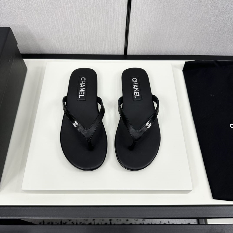 Ch*el slippers